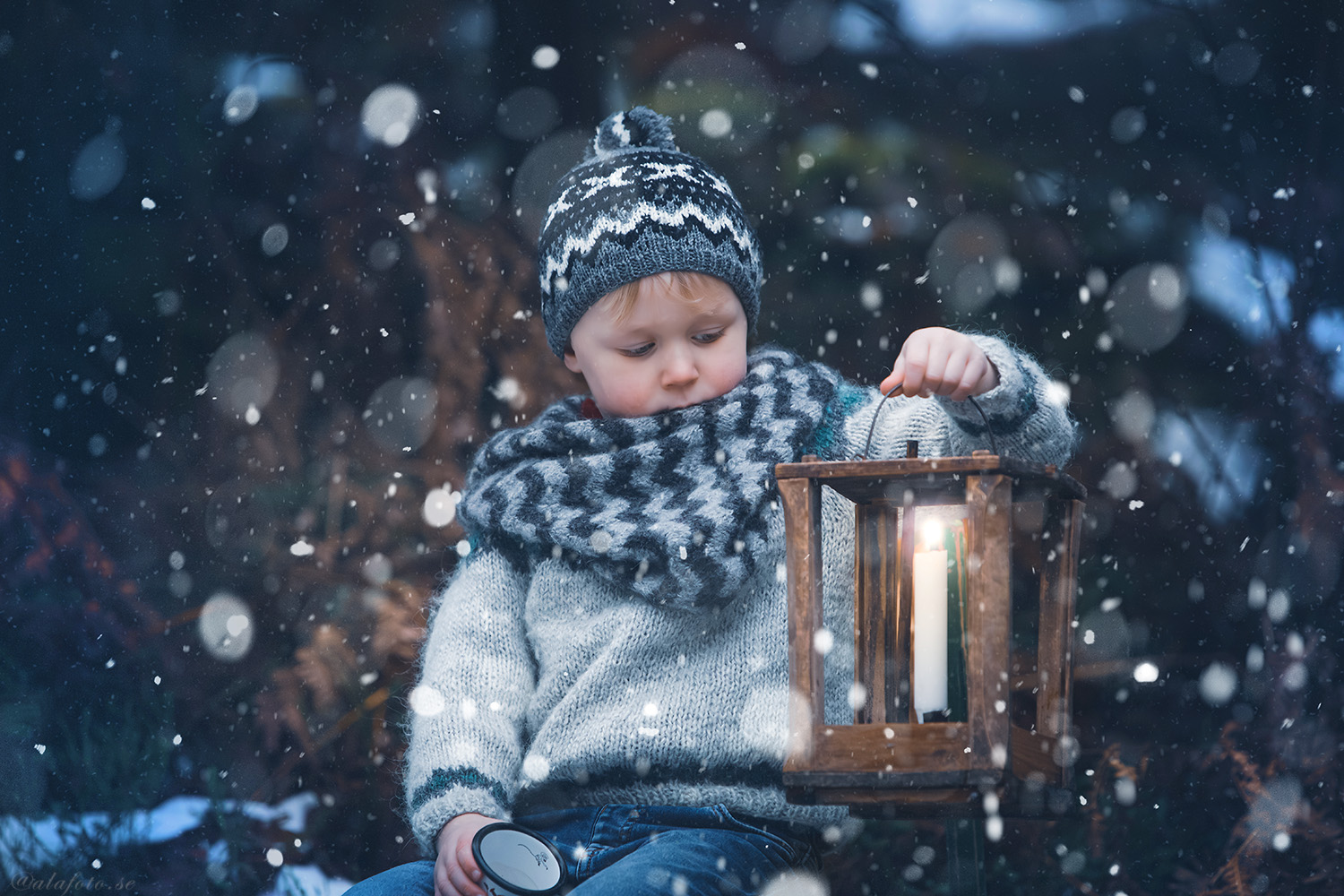 Sagofotografering med barn i snön